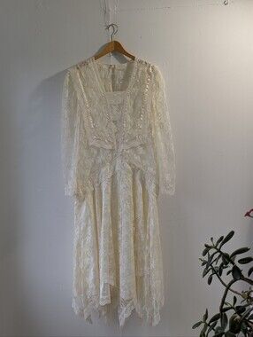Vintage Jessica McClintock Cream Layered Satin Lace Long Sleeve Wedding Dress